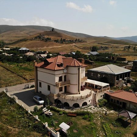 Tsaghkunq Guest House Sevan Buitenkant foto