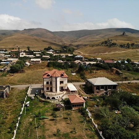 Tsaghkunq Guest House Sevan Buitenkant foto