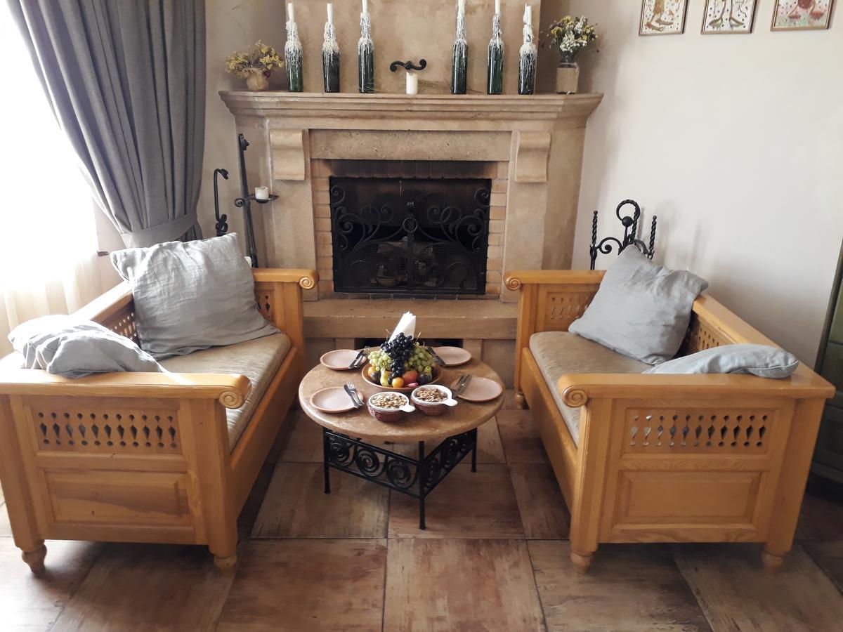 Tsaghkunq Guest House Sevan Buitenkant foto