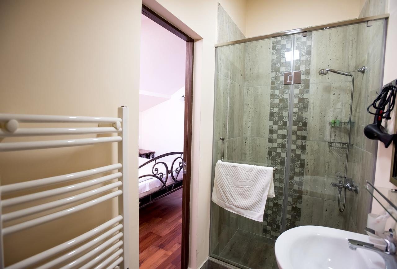 Tsaghkunq Guest House Sevan Buitenkant foto